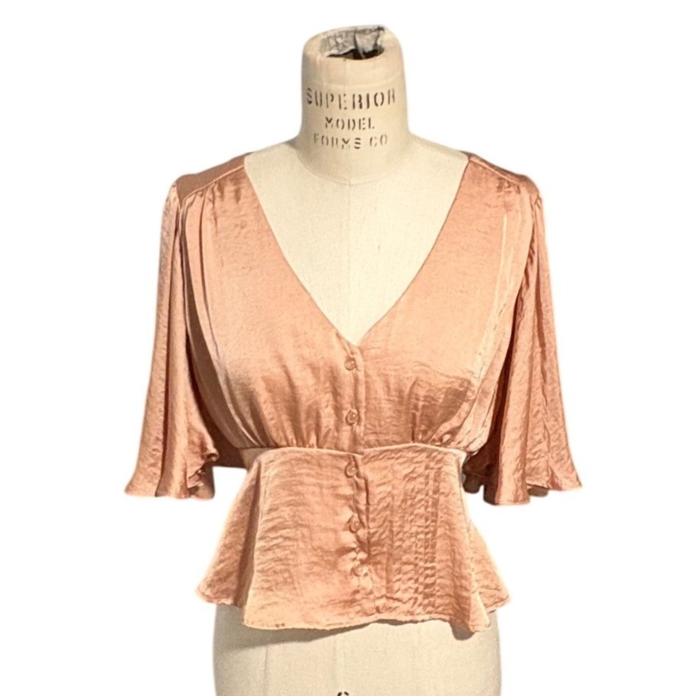 Womens Rose Gold Satin Flutter Sleeve Button Front Peplum Blouse S Going Out